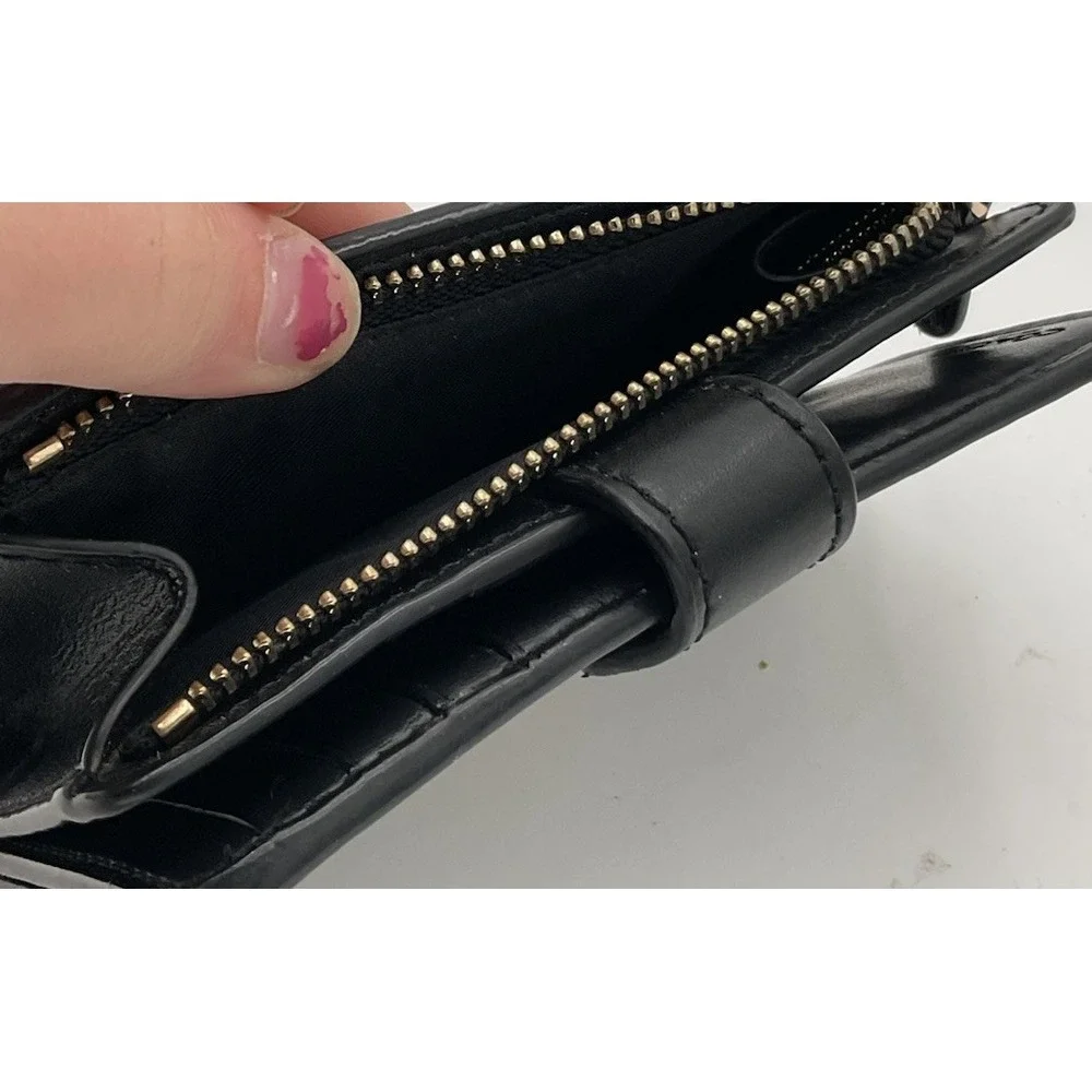 Coach signature one